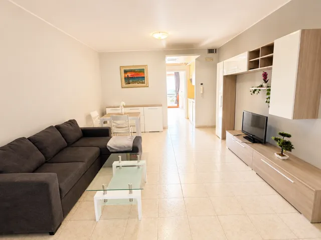 Interno 9